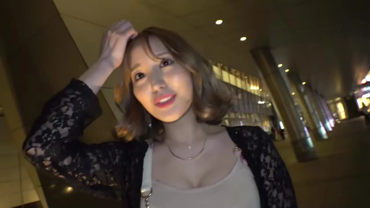 Preview supplied for 0009692_ベロチュウ デカ乳 ガニ股騎乗位などが含まれている