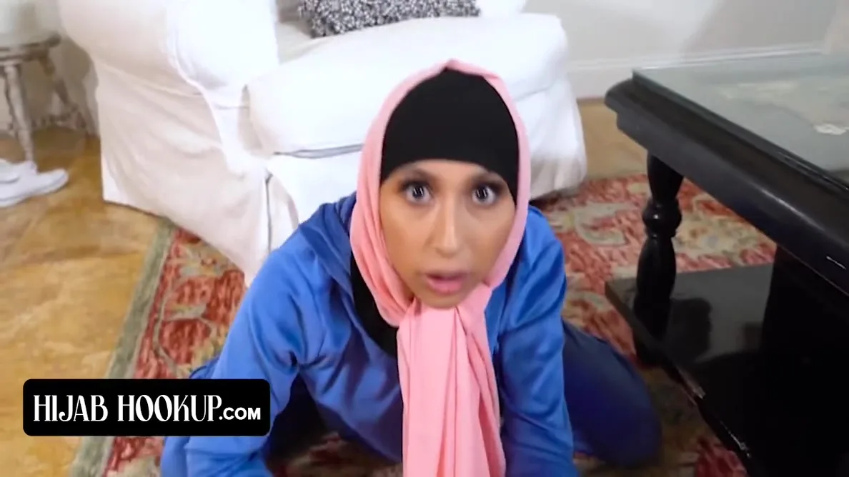 Preview supplied for Muslim Beauty With Hijab Gets Her Tight Pussy Pounded