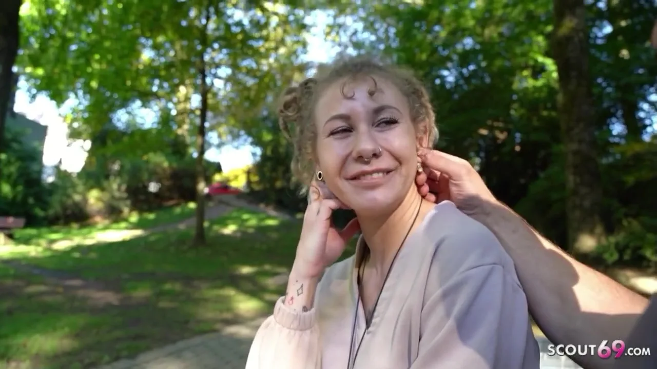 Preview supplied for 1st Anal Creampie I Small Gal Julia Juice I German Dreadlocks
