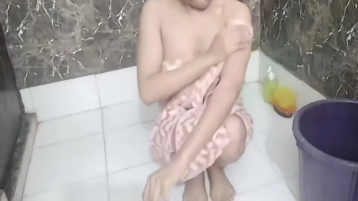Preview supplied for Budha Ne Meri Jawani Dekh Kar Jabar Dasti Chut Mari