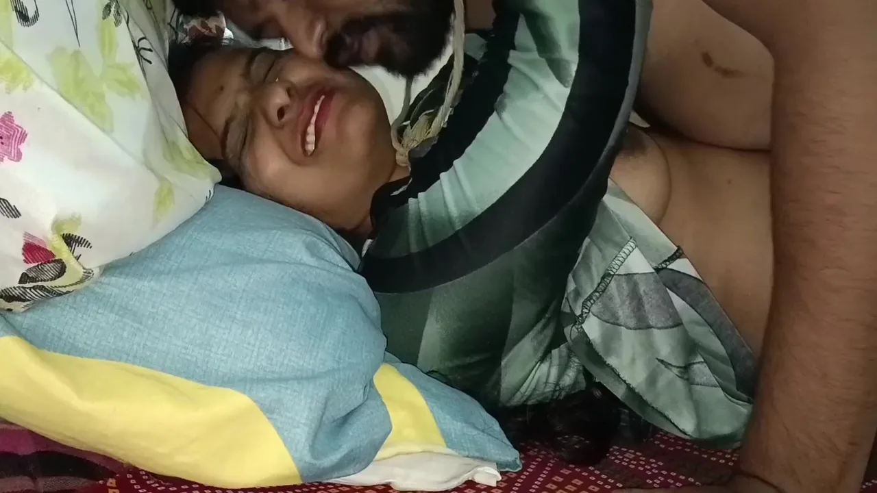 Preview supplied for Wearing Condom By Using Mouth And Fuck With Kavita