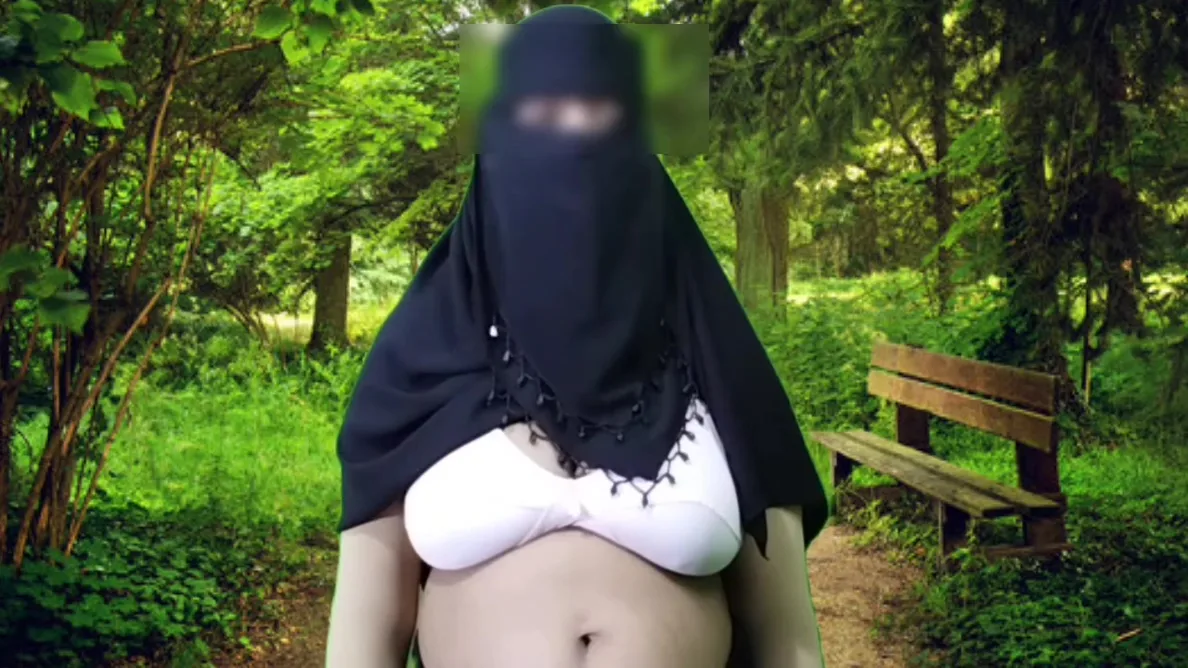 Preview supplied for Saudi Arabian Boss Licks My Virgin Pussy And Plays With It