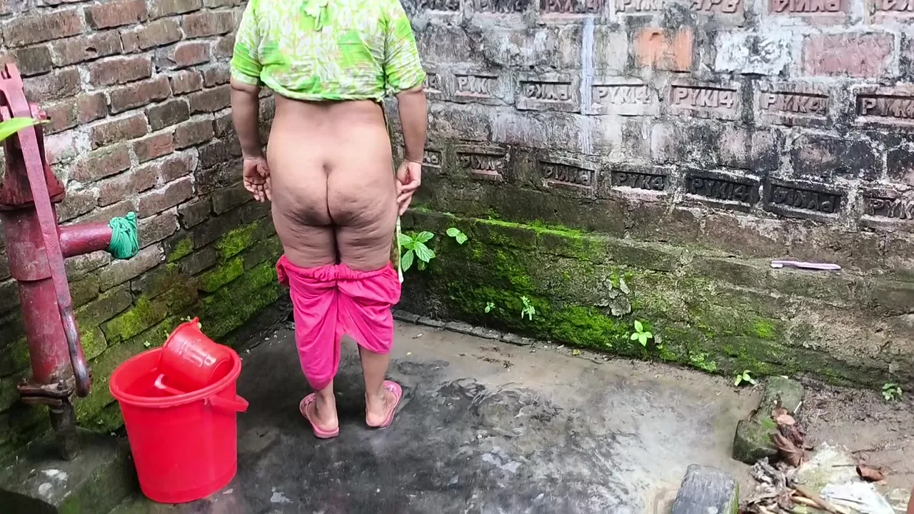 Preview supplied for Stepbrother-in-laws First Sex Video Bhabhi