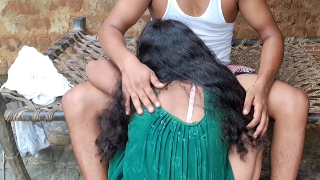 Preview supplied for Indian Girl Moans