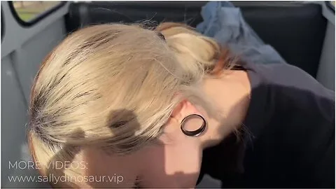Preview supplied for Riskante Spritzige Gondelfahrt - Blowjob Date In Der Seilbahn