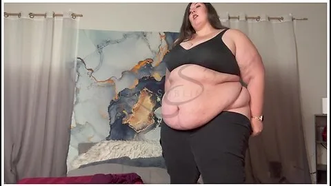 Preview supplied for Unaware Ssbbw Smokes And Outgrows Clothes