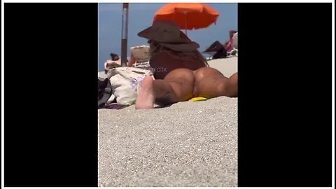 Preview supplied for Geile Beim Fingern Am Fkk Strand Erwischt!
