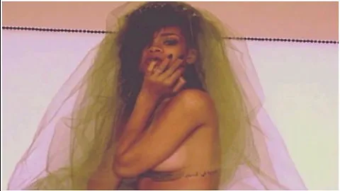Preview supplied for Rihanna MUST SEE!