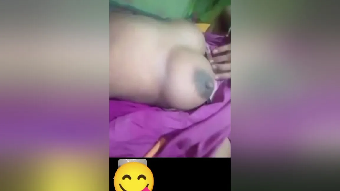 Preview supplied for Desi Locale Bhabi Live Video Call Hindi Audio
