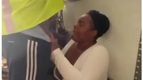 Preview supplied for Co-workers Fuck On Lunch Break