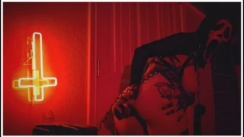 Preview supplied for Ghostface Calls Sexchat: Squirts & Anal Masturbation