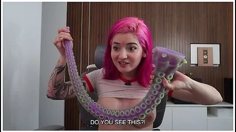 Preview supplied for Unboxing Extreme Toys with Emma Fiore