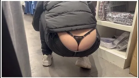 Preview supplied for Public Buttcrack And Thong Showing