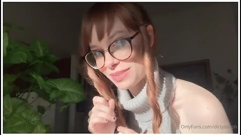 Preview supplied for Dirtydalish & Teeny Ginger’s Wild Masturbation Session
