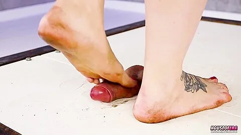 Preview supplied for Very Dirty Feet Footjob Stomping And Ballbusting Era