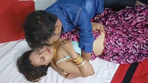 Preview supplied for Husband Ne Phada Wife Ki Chut Uncut