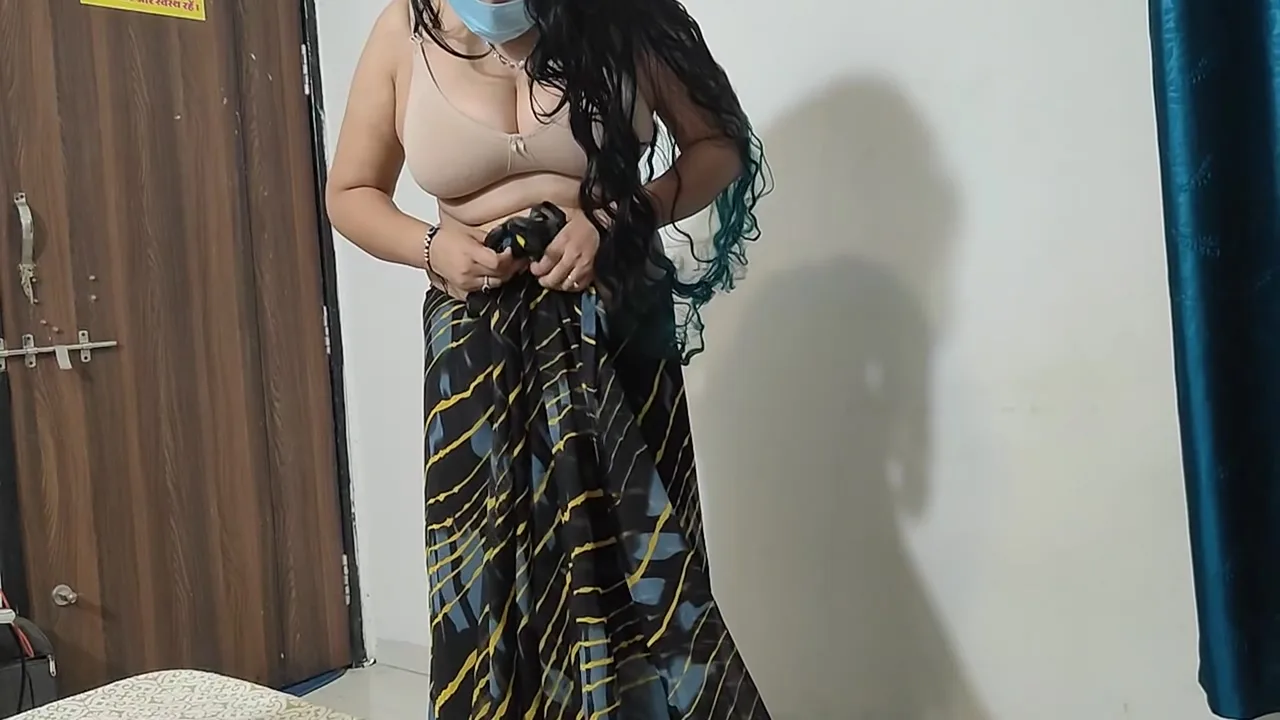 Preview supplied for Stepmom Change Dress Wear A Saari