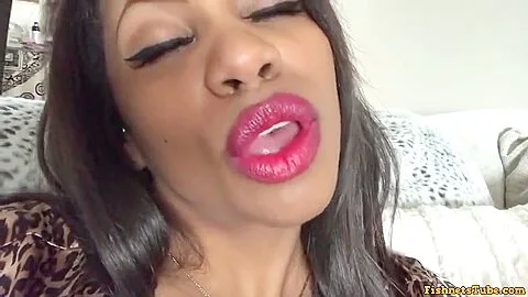 Preview supplied for Hot Ebony Cougar Is Gonna Kiss Your Dickhead