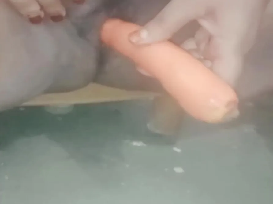 Preview supplied for Indian Desi Aunty Fucking Her Pussy Her Self