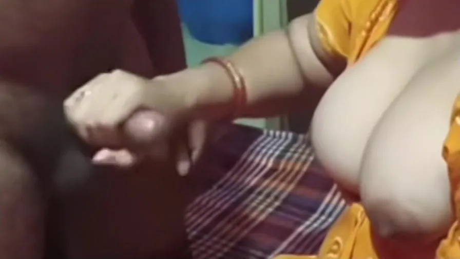 Preview supplied for Indian Desi Bhabhi And Devar Fun In Hindi With Devar Bhabhi