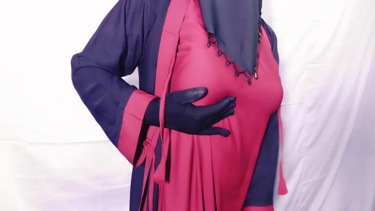Preview supplied for Pakisthani Village Stepsister Hot Romantic With Kiss By