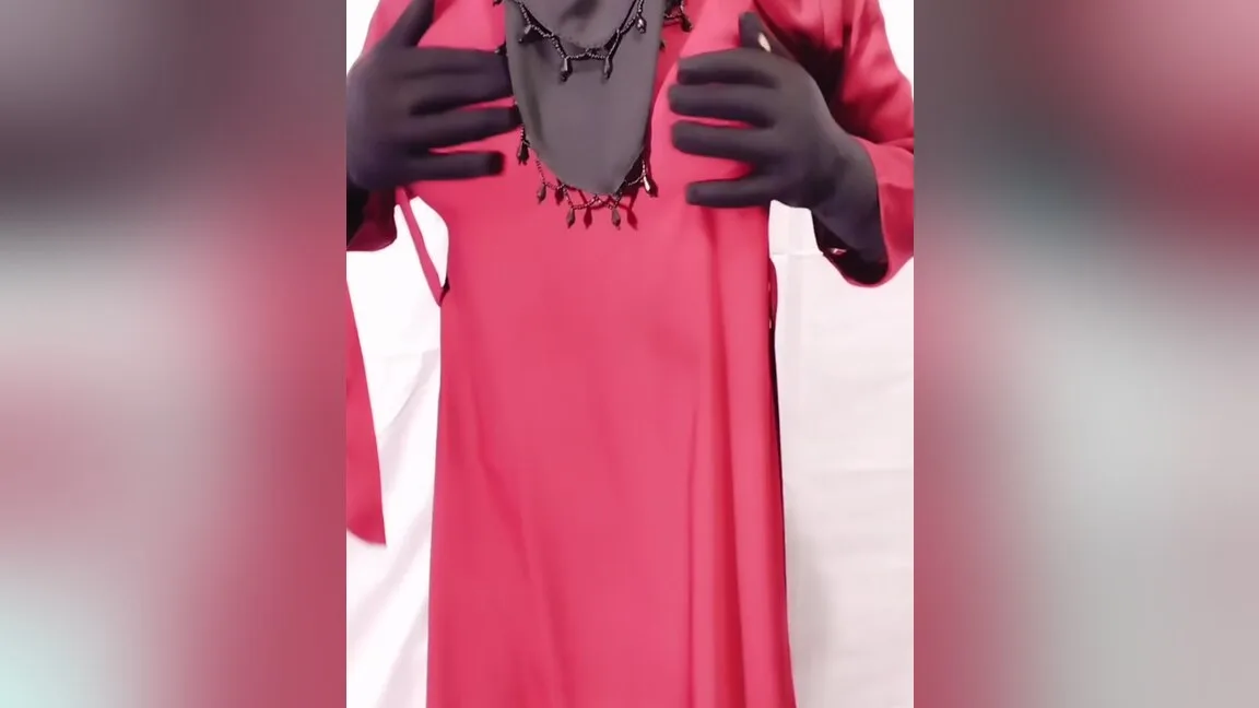Preview supplied for Indian Beautiful Woman With Hindi Clear Audio