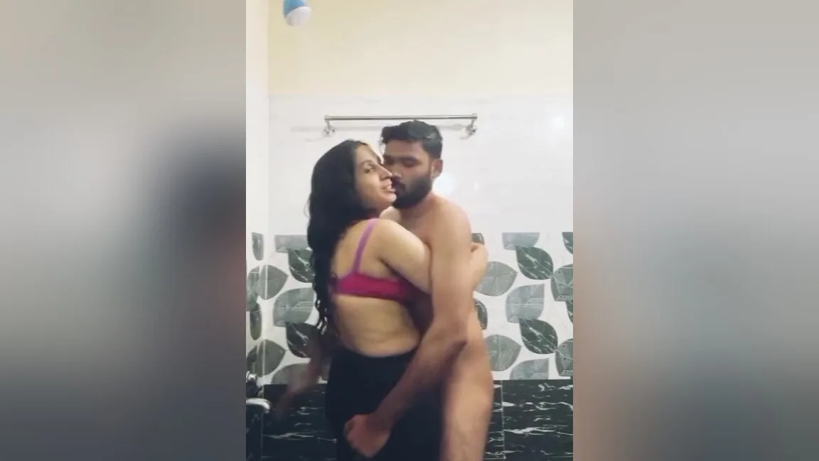 Preview supplied for Stepmom Made Entiado Eat Her Ass Sucking The Dick And Getting Fingerd