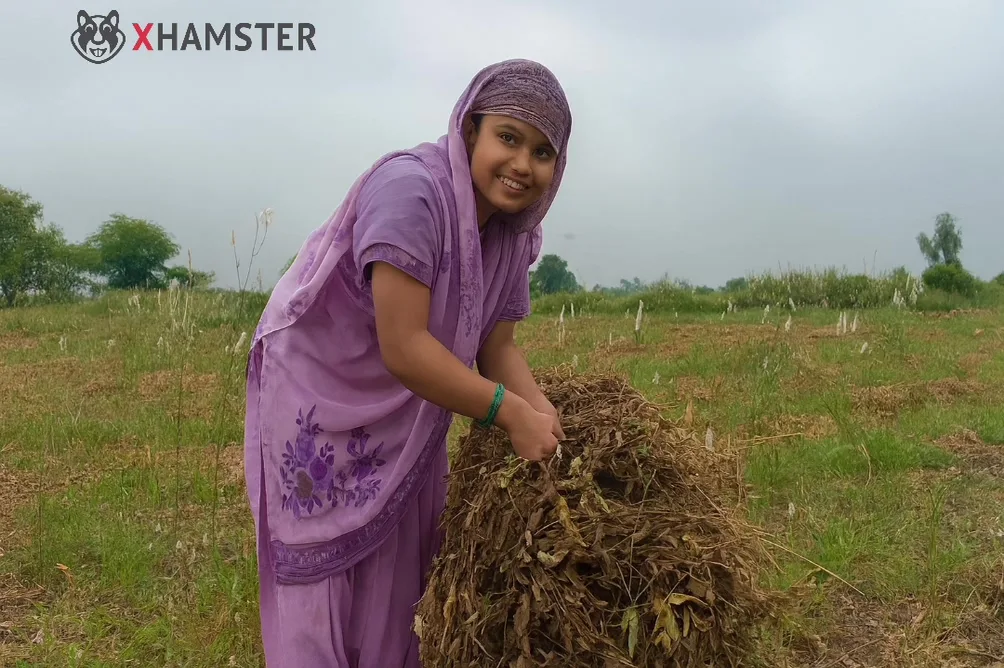 Preview supplied for Pakistani Woman Working In Stepbrothers Romantic Farm By -snapchat143