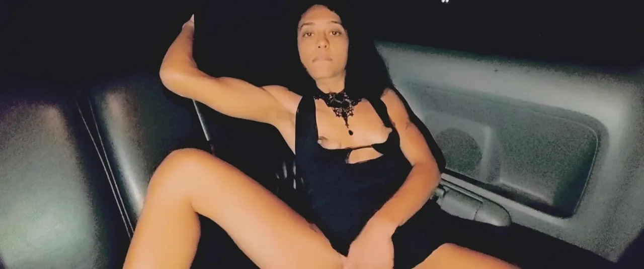 Preview supplied for Wyld Yasmin Flicking Herself In The Car