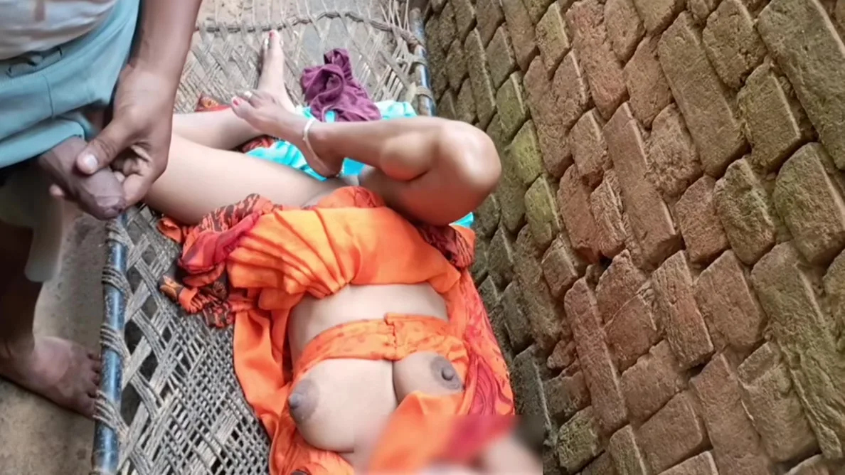 Preview supplied for Hot Desi Indian Couple