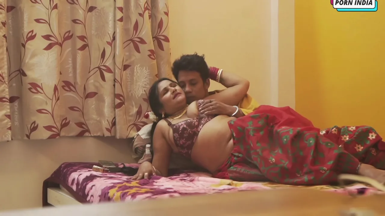 Preview supplied for Horny Desi Aunty Wants To Fuck Hard