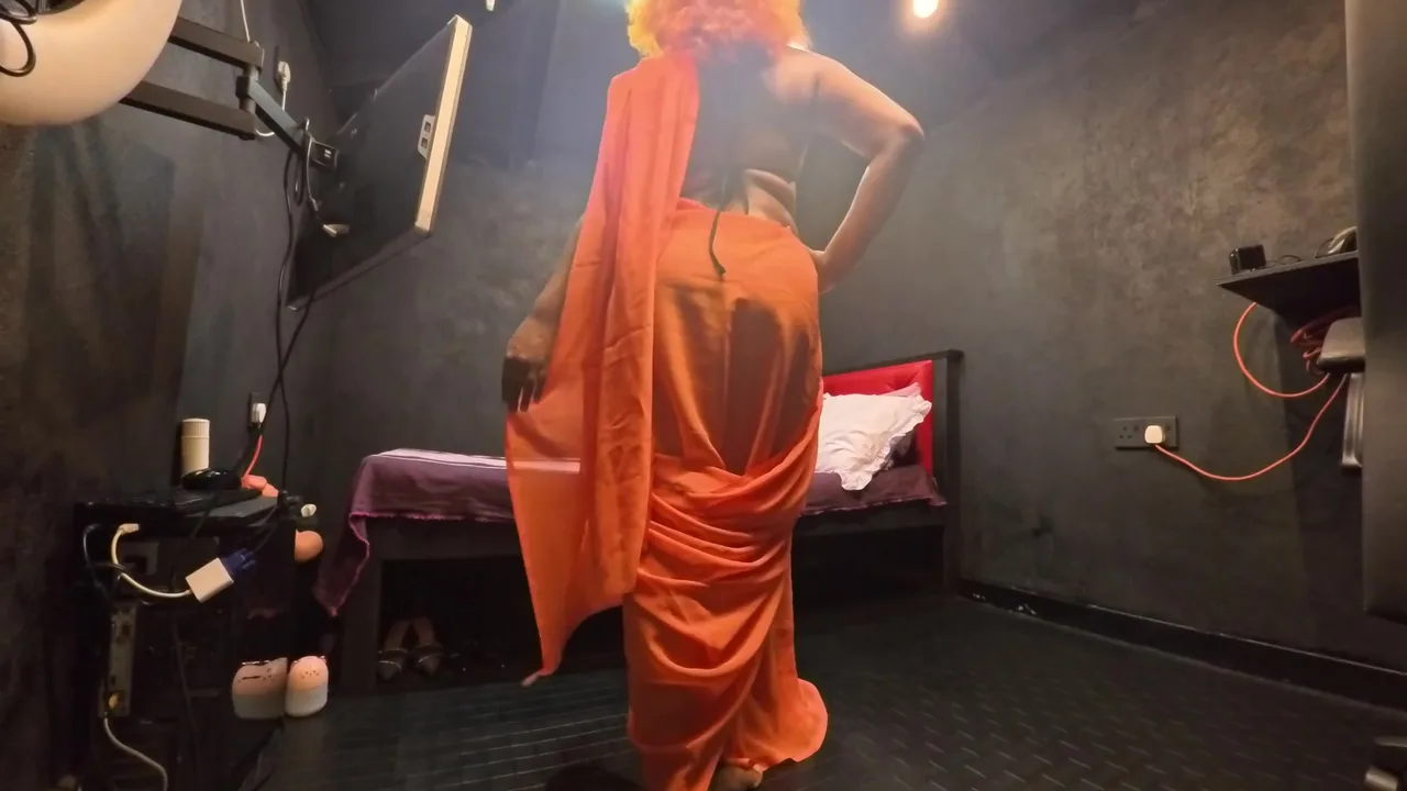 Preview supplied for Saree Try On Haul With Nude Big Booty Queen - Nilmini Sheron And Queen Booty