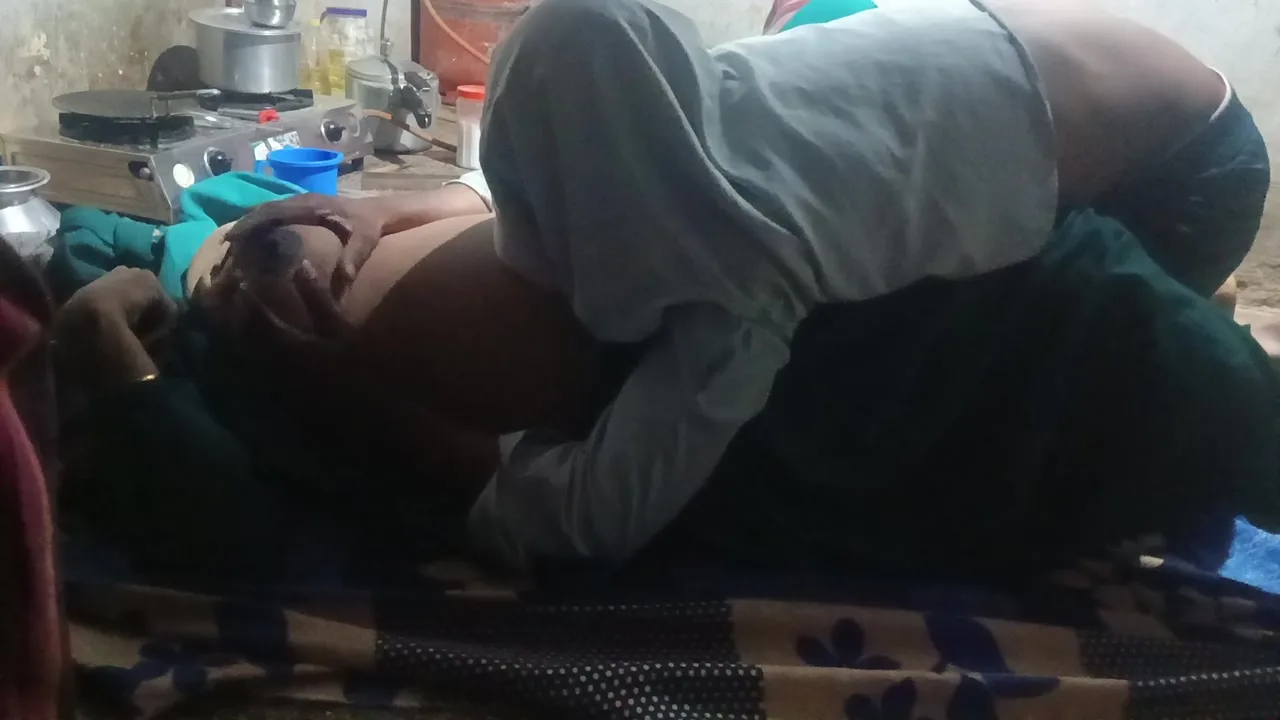 Preview supplied for Desi Aunty Ki