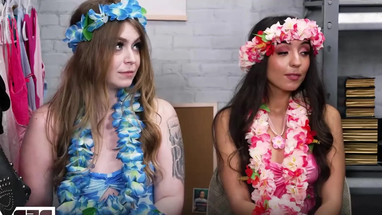 Preview supplied for say aloha naked, thieves!