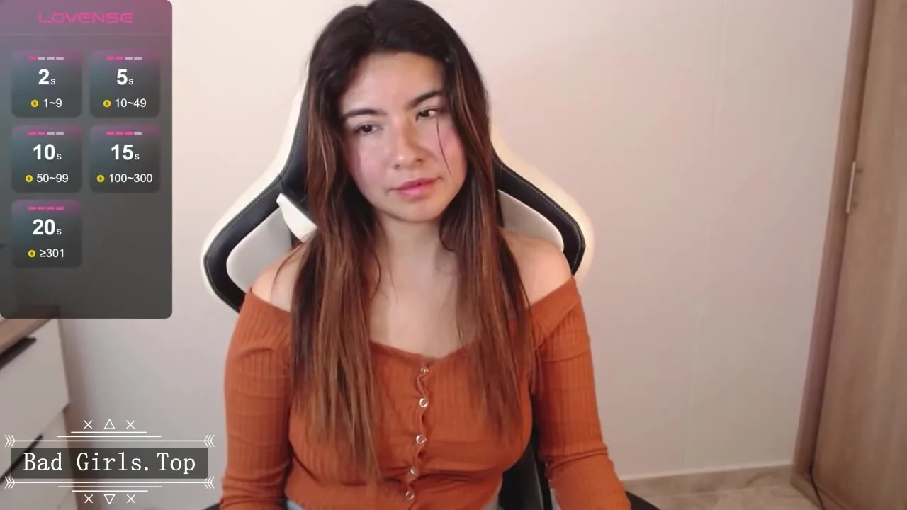 Preview supplied for Super slim super cute big boobs teen babe cam show