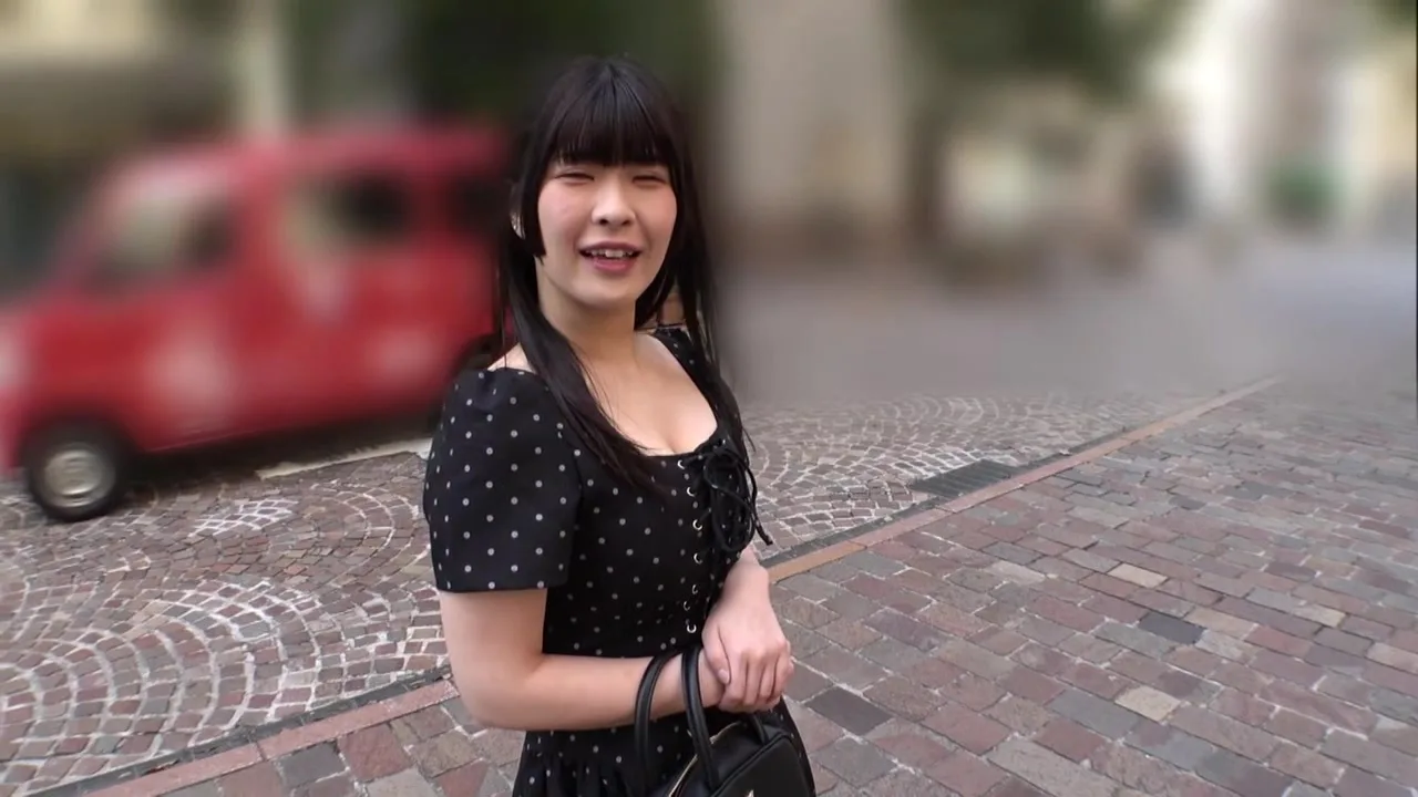 Preview supplied for 伝説のミルクタンク現る！Hカップの敏感女子に牛柄ビキニを着せて満足するまでイカせ