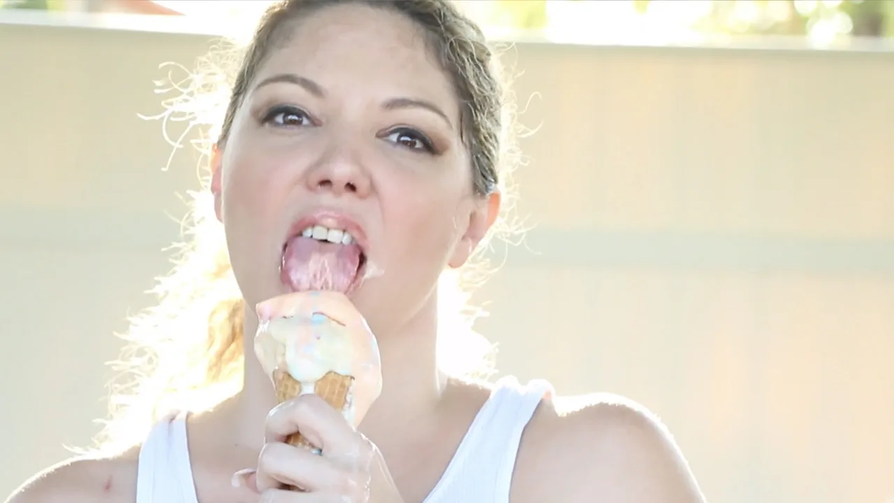 Preview supplied for Kiki Daire : Kiki Daire has a sexy, messy time with some ice cream