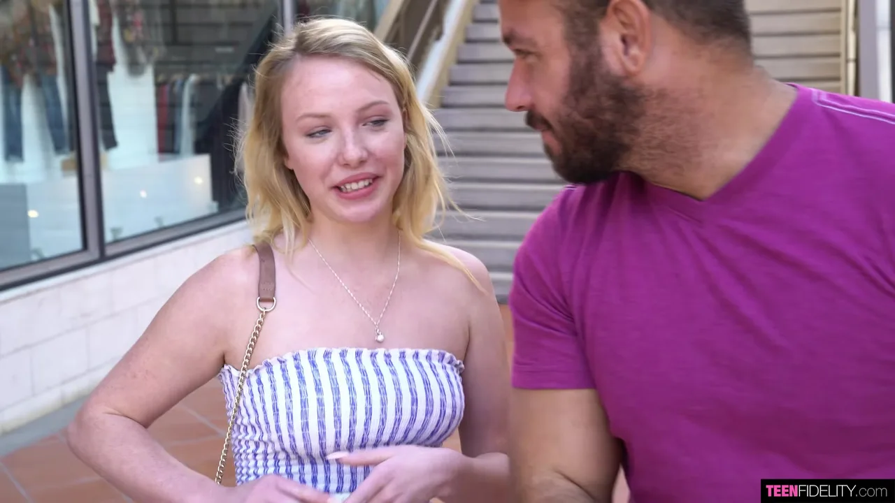 Preview supplied for Pause Challenge - Starring: Dixie Lynn - PornFidelity