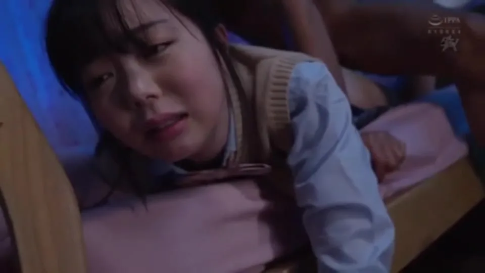 Preview supplied for 05176 Beautiful girl faints in agony