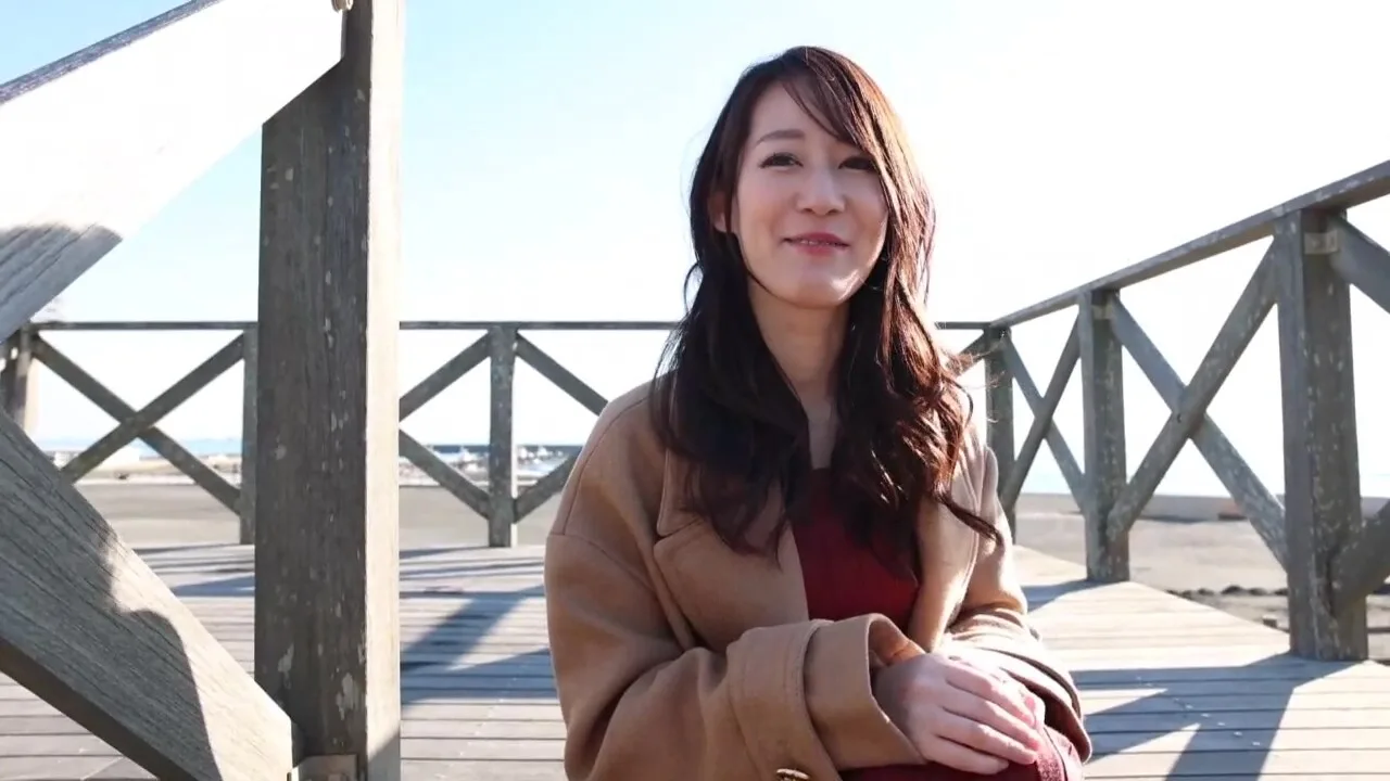 Preview supplied for 336KNB-196　【ガチ美人妻が我慢できず失禁！？】美乳×美脚クール妻のスケベなギャップに悶絶必至！飢えたカラダが乱れまくる！！『SEXは別に嫌いじゃないです』とか言って、おねだりフェラしちゃうほどのド淫乱！