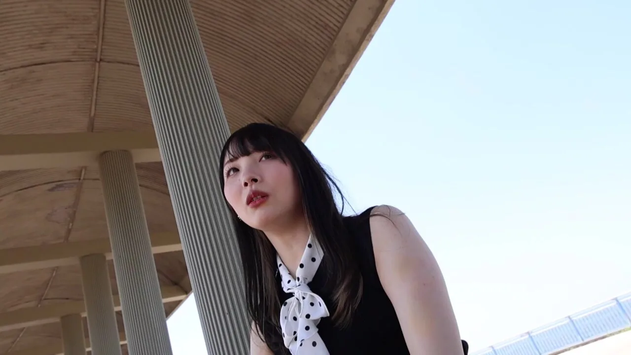Preview supplied for 336KNB-333　【丸出し！豊満ヒップ妻】感じると美白美尻に浮き出るトリハダ！旦那との夢のためにAV応募！？