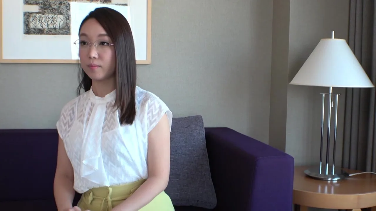 Preview supplied for 259luxu-1458　旦那公認でAVに演出…堅実で清楚な友梨佳さん
