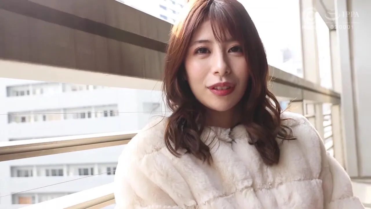 Preview supplied for pxh-028　肉感MAXのEカップ艶肌のリアル人妻女優