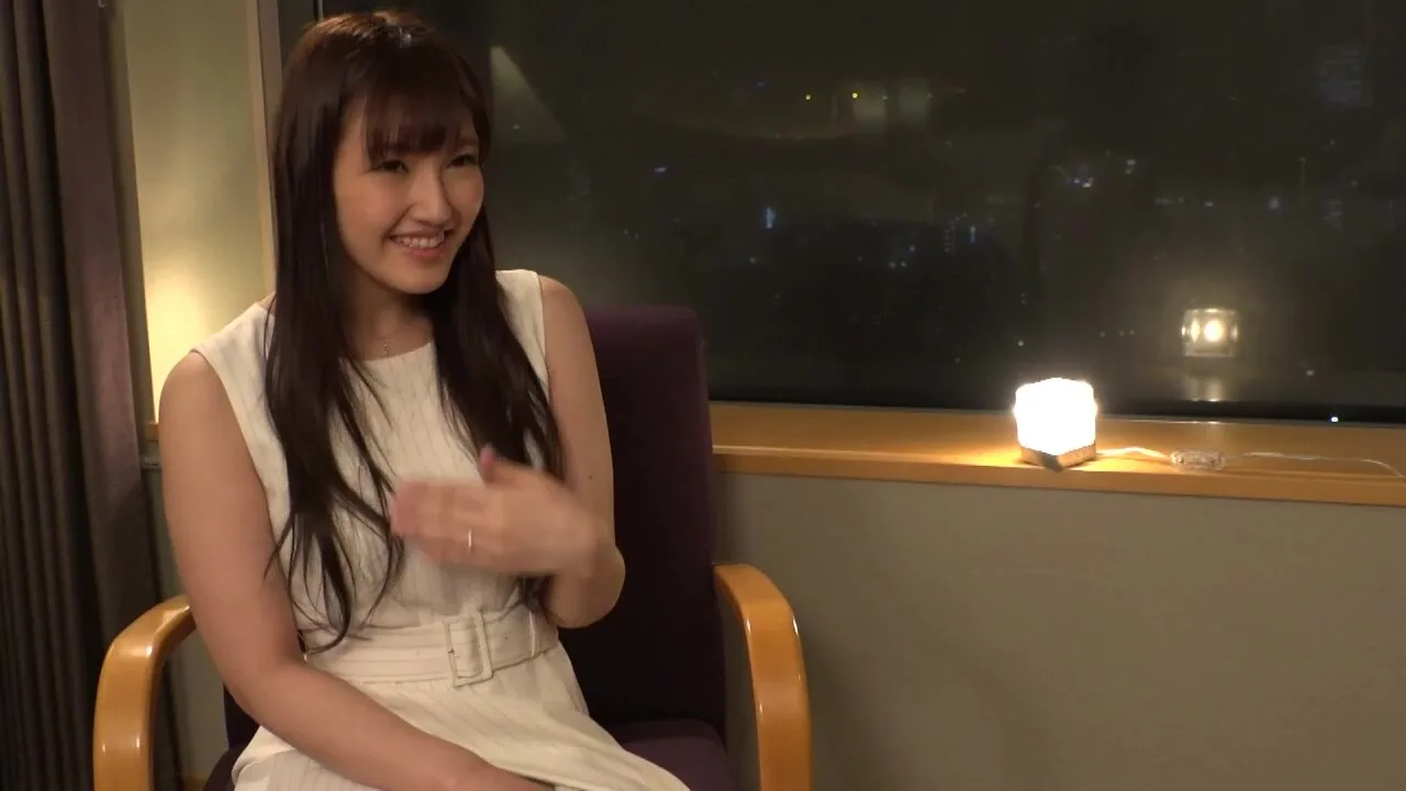 Preview supplied for 259luxu-1412　旦那様が好きな彼女には少し迷いが見えます