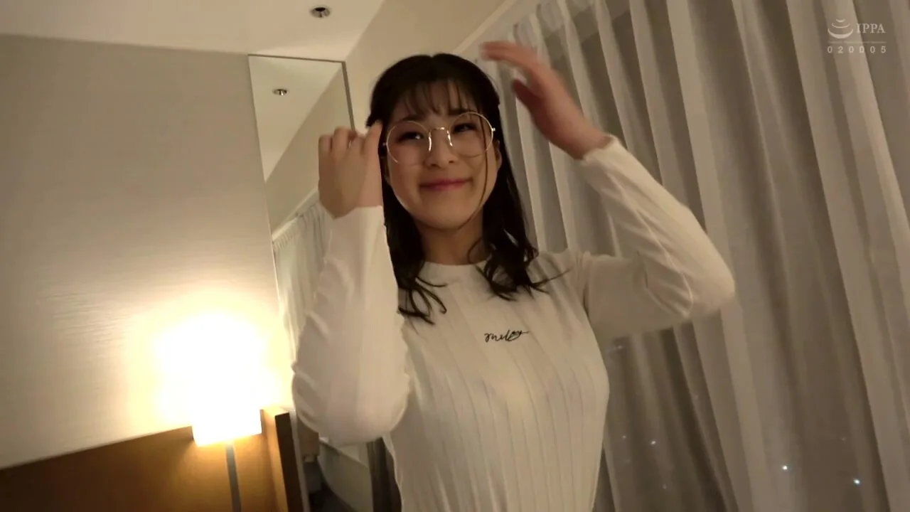 Preview supplied for 435mfc-010　おっぱいがものすごい盛り上がりをみせる。これはエロイ…下乳