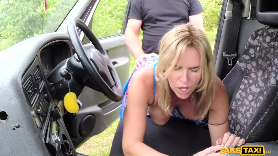 Preview supplied for Sizzling Sucks And Fucks Lucky Cub Driver With Summer Rose
